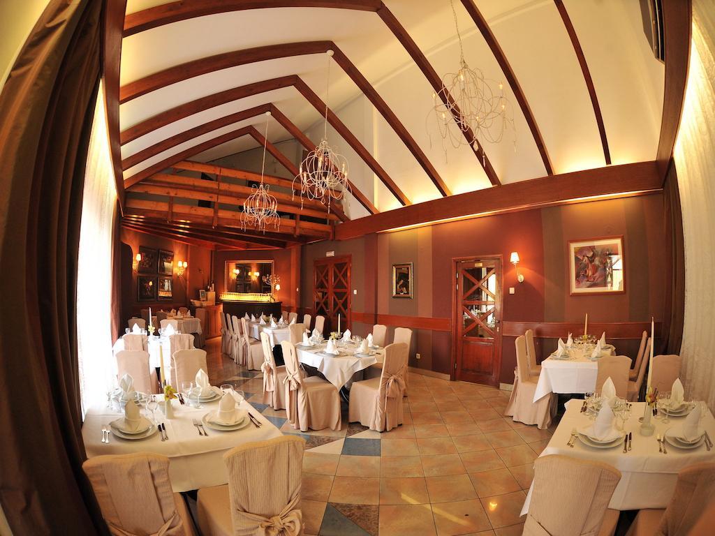 Zaprešić 特拉约巴尔蒂姆旅馆酒店 外观 照片