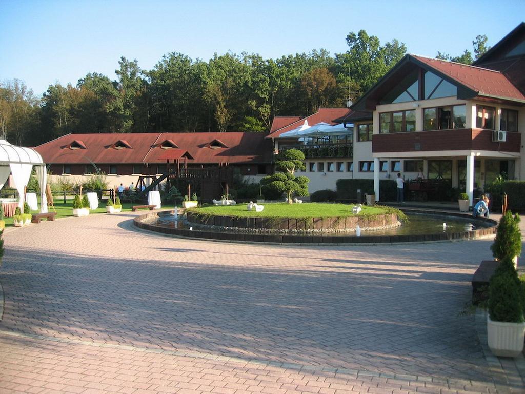Zaprešić 特拉约巴尔蒂姆旅馆酒店 外观 照片